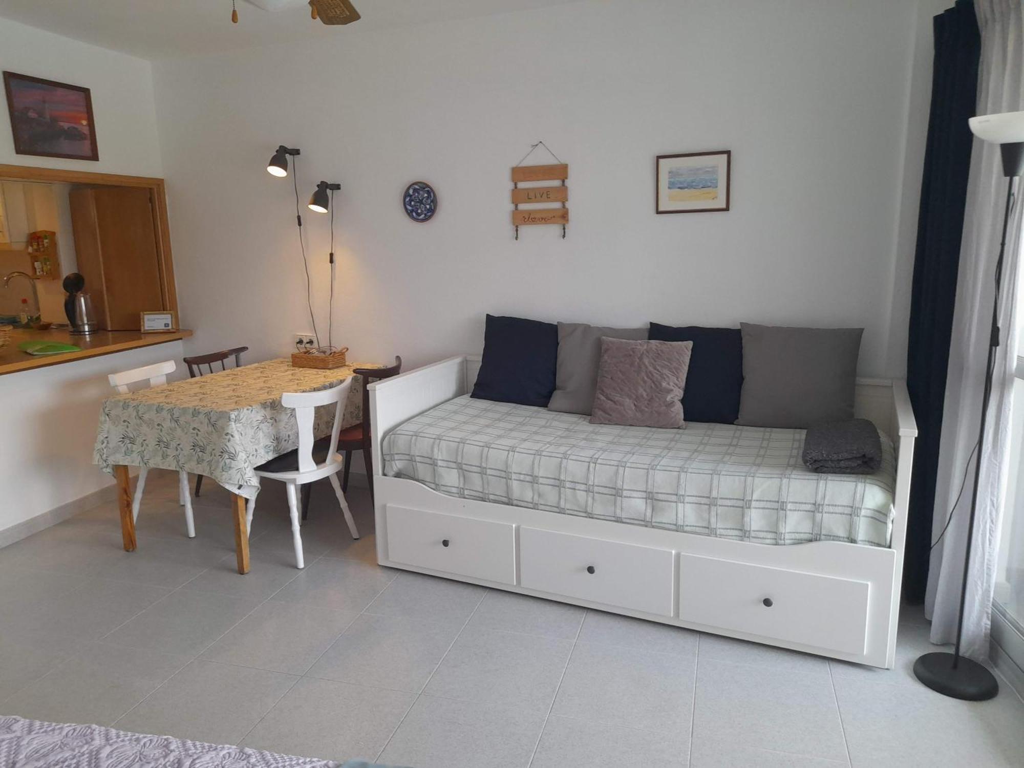 Apartamento With Pool Near The Marbella
